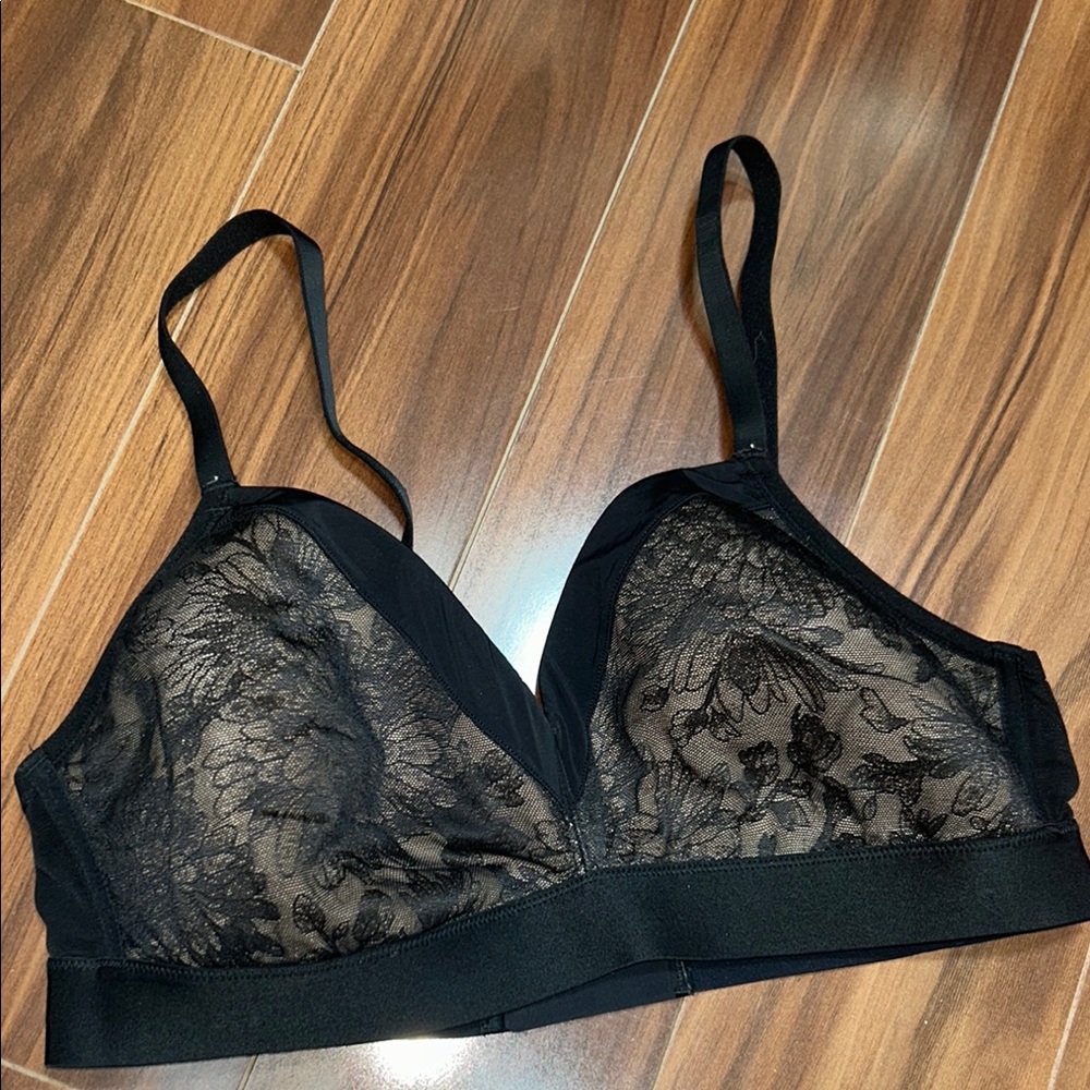36D Soma lightest lift wireless bra